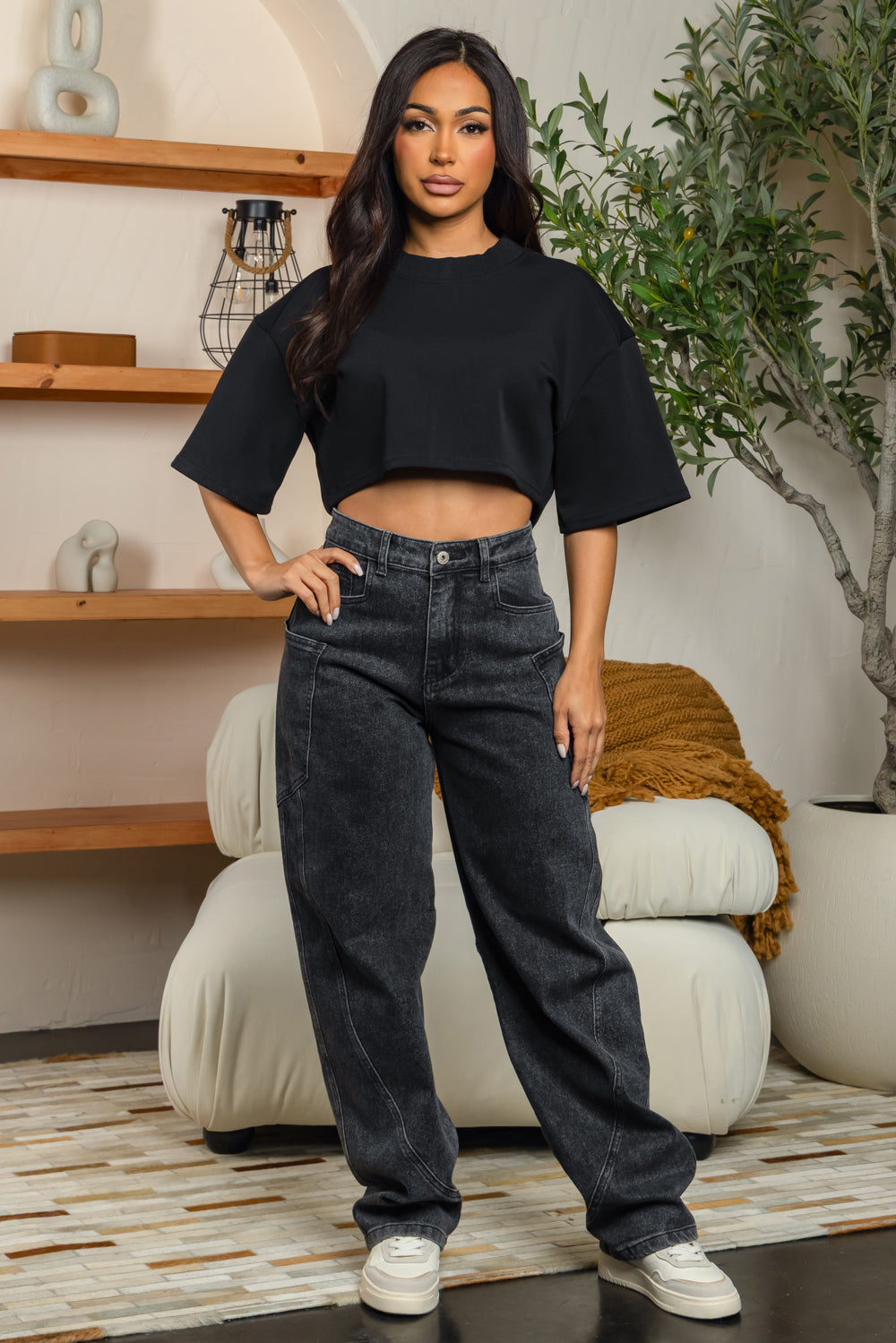 Mock neck crop over size t-shirt