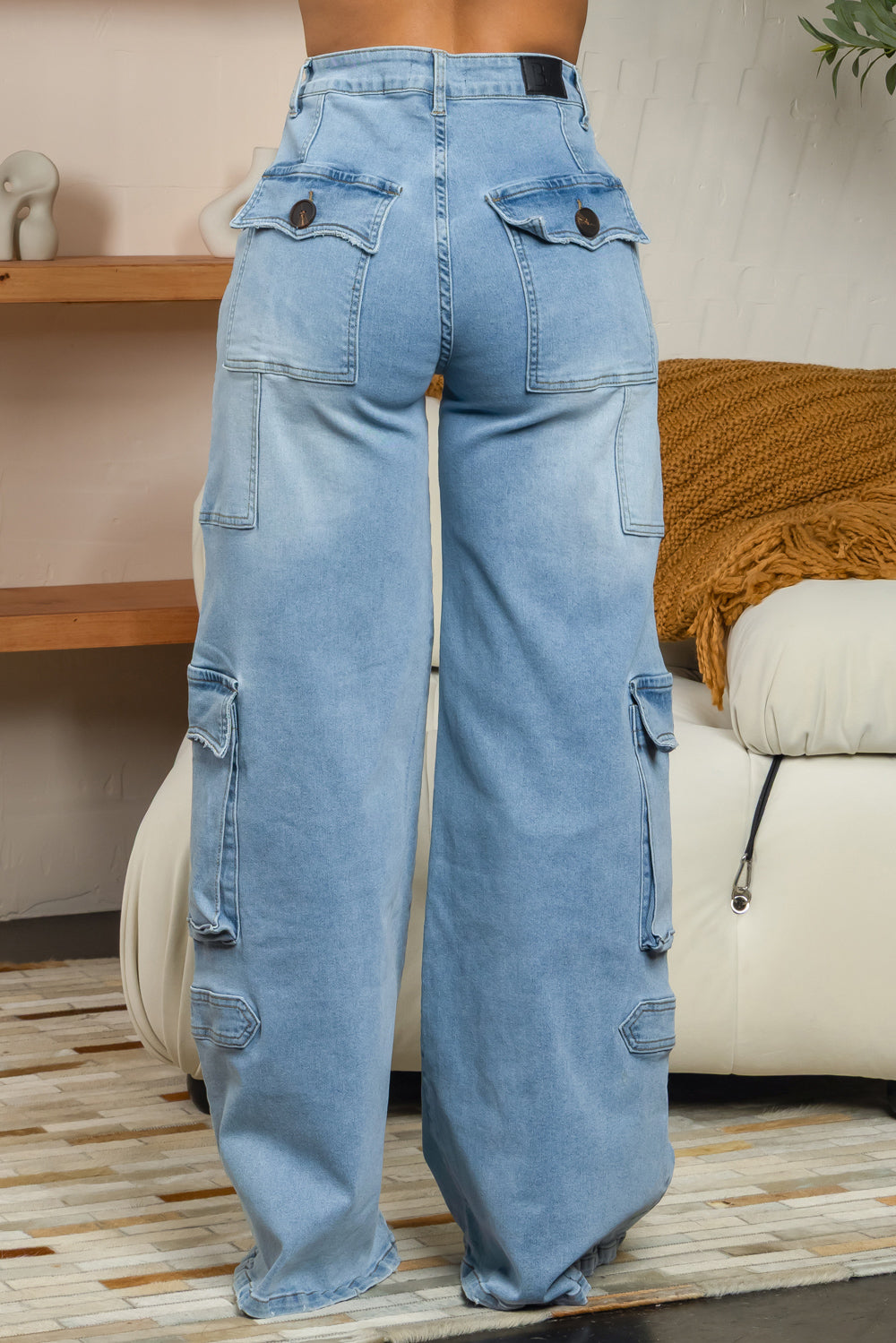 LIGHT DENIM