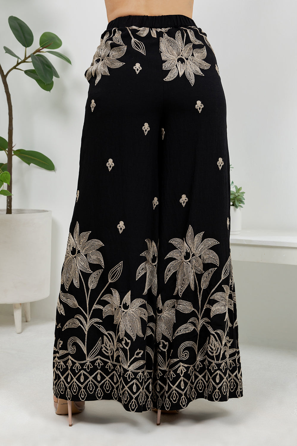 Balboa Fashion Pirela Embroidery Pants - Black